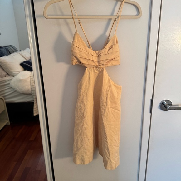 ZARA Linen Blend Cut Out Dress in Pale Peach Size SMALL - Picture 4 of 7